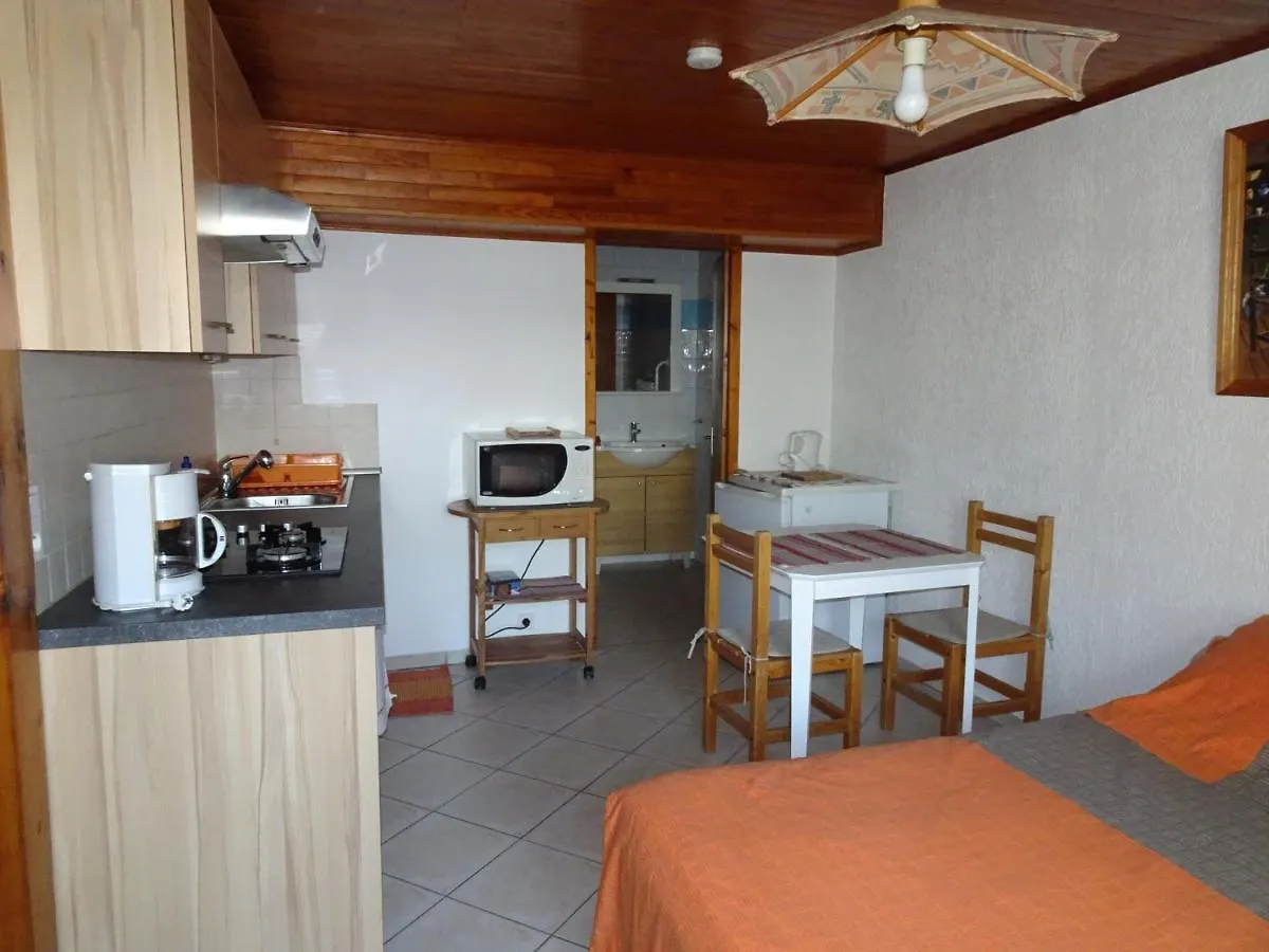 Charmant Studio A Landry フランス